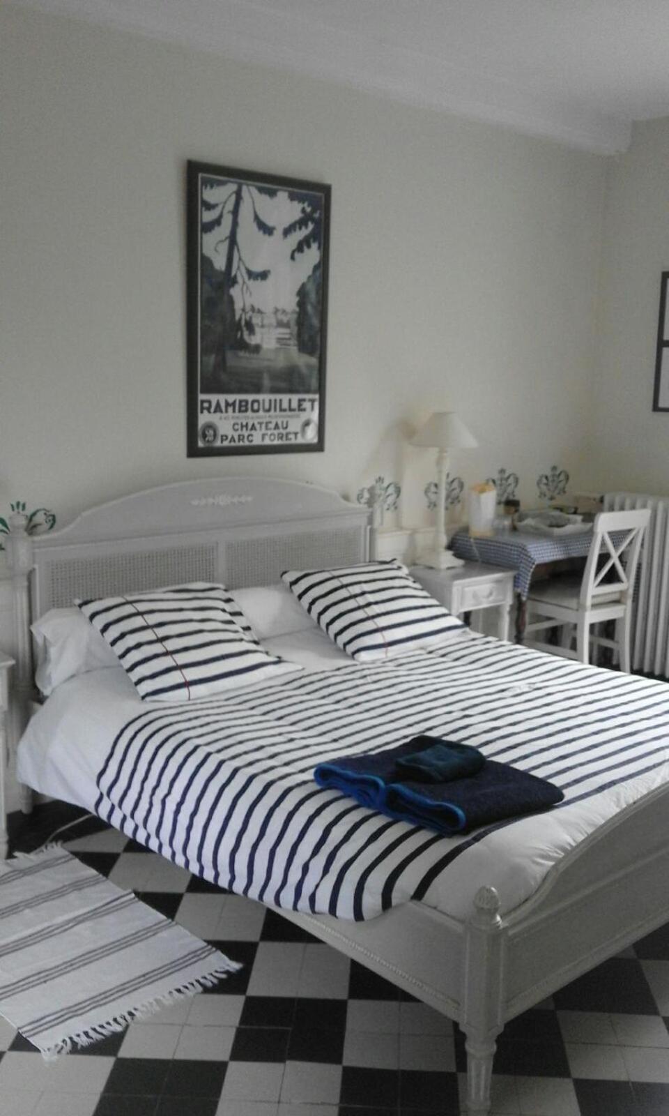 Manoir De L'As De Trefle Bed and Breakfast Isneauville Δωμάτιο φωτογραφία