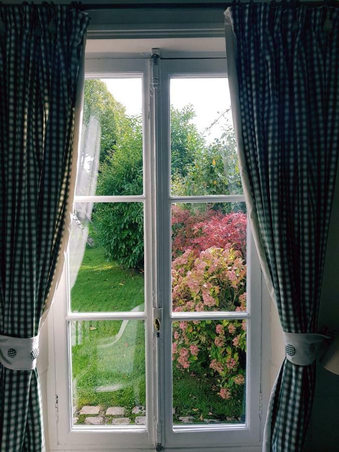 Manoir De L'As De Trefle Bed and Breakfast Isneauville Εξωτερικό φωτογραφία